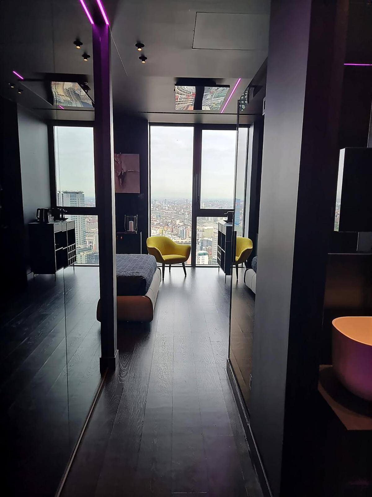 فندق Skyline Solaria Milano المظهر الخارجي الصورة